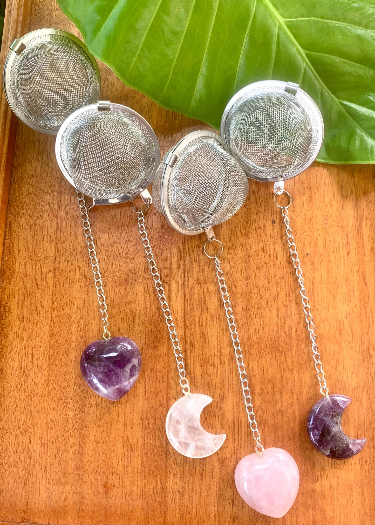 MESH BALL TEA INFUSER -with moon or heart crystal