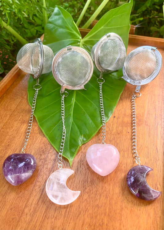 MESH BALL TEA INFUSER -with moon or heart crystal