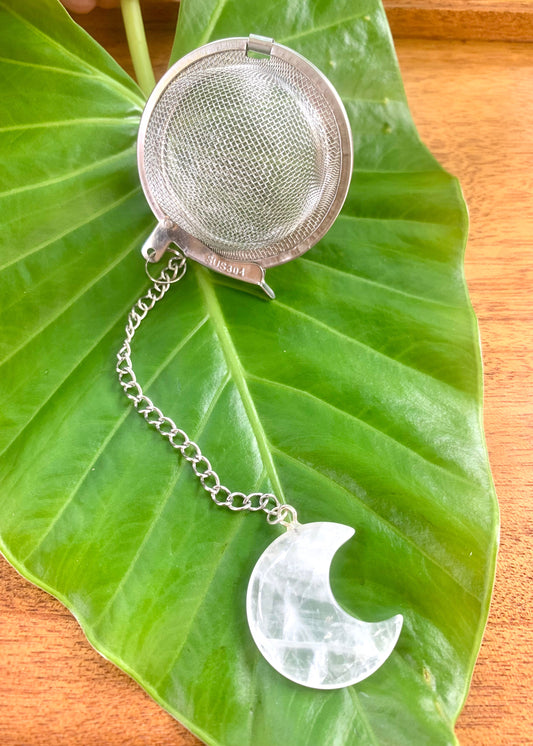 MESH BALL TEA INFUSER -with moon or heart crystal